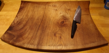 Axe shaped chopping board (used)